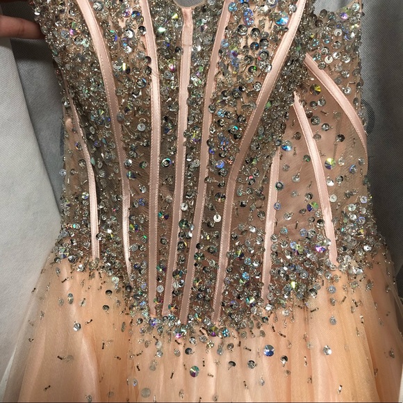 Sweet Sixteen/ Prom Dress - Picture 7 of 8